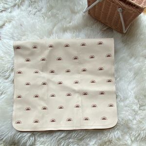 •RYLEE + CRU• Gathre Mat. Toddler changing mat.